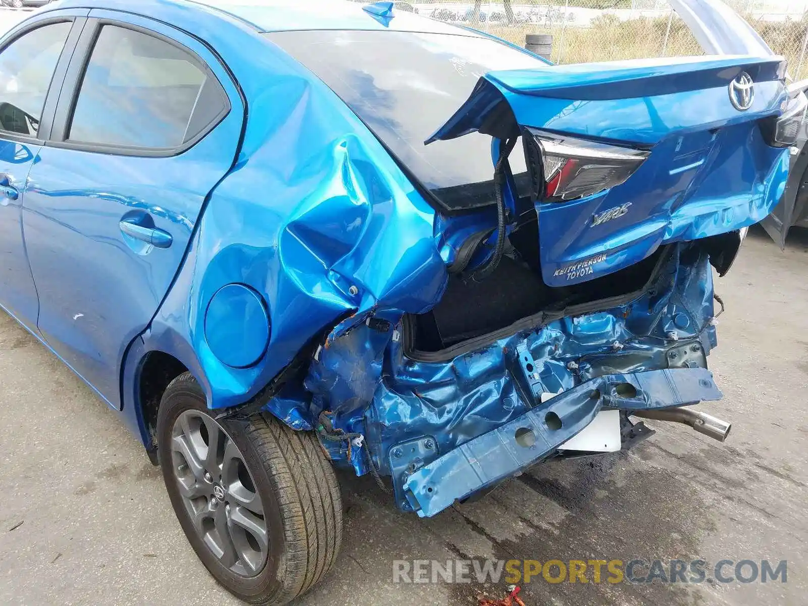 9 Photograph of a damaged car 3MYDLBYV4KY513492 TOYOTA YARIS 2019