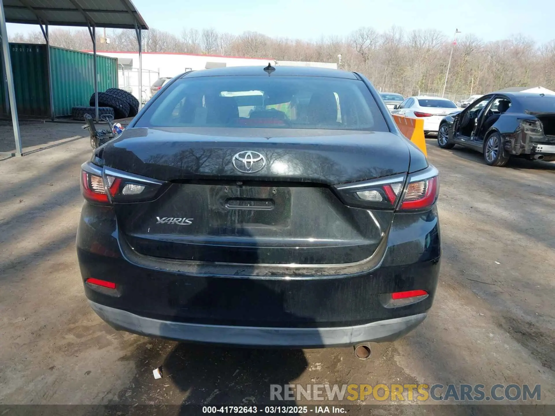 16 Photograph of a damaged car 3MYDLBYV4KY516277 TOYOTA YARIS 2019