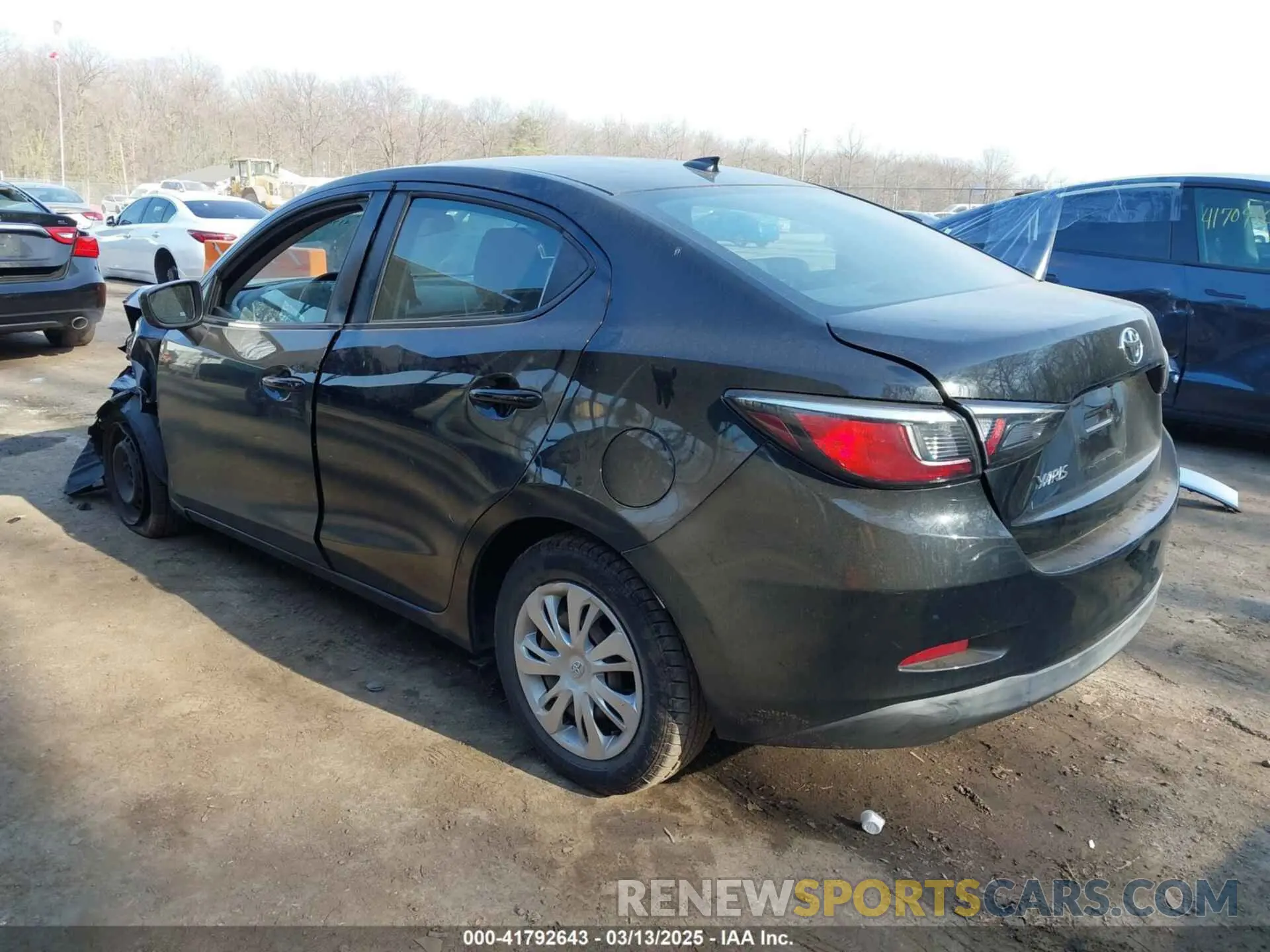 3 Photograph of a damaged car 3MYDLBYV4KY516277 TOYOTA YARIS 2019