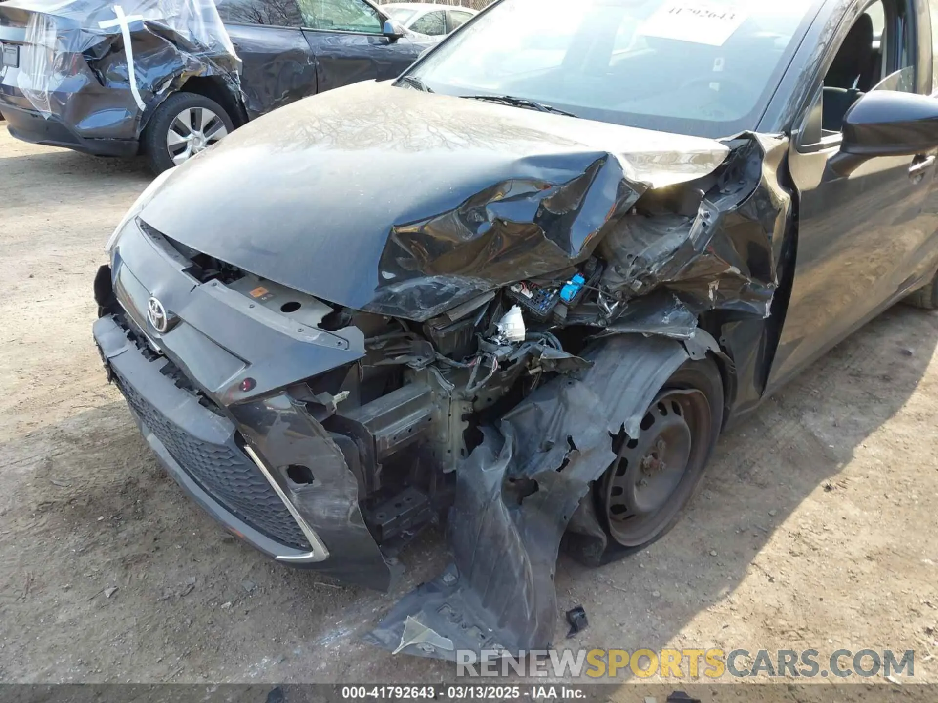 6 Photograph of a damaged car 3MYDLBYV4KY516277 TOYOTA YARIS 2019