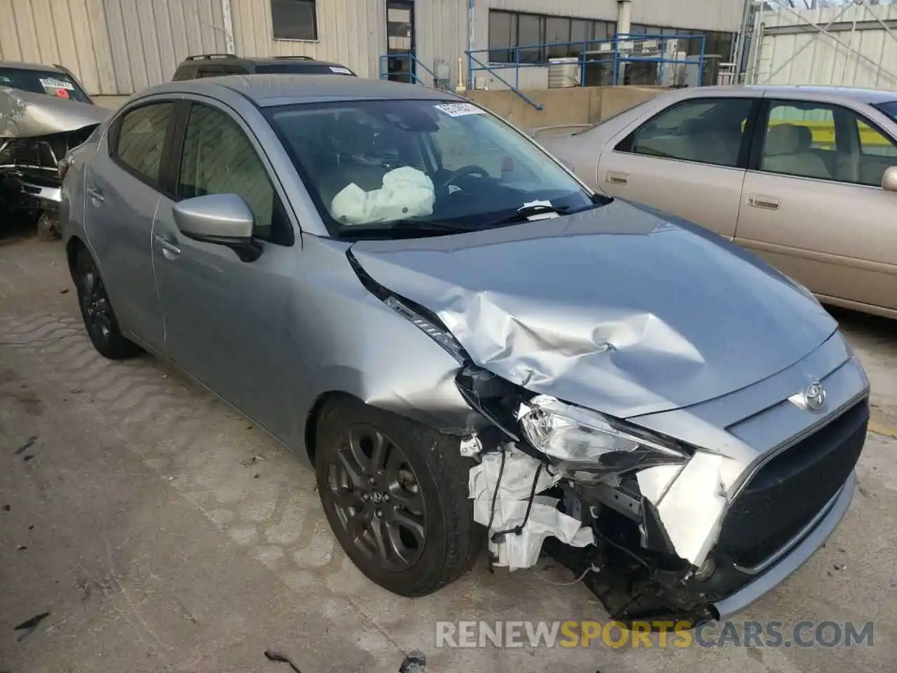 1 Photograph of a damaged car 3MYDLBYV4KY516604 TOYOTA YARIS 2019