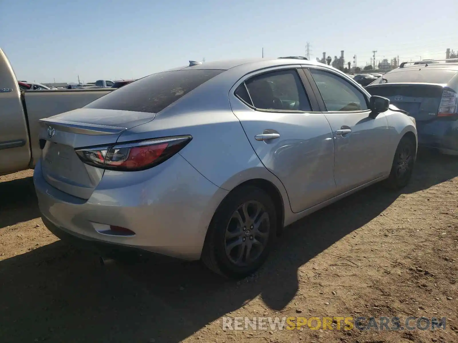 4 Photograph of a damaged car 3MYDLBYV4KY517445 TOYOTA YARIS 2019