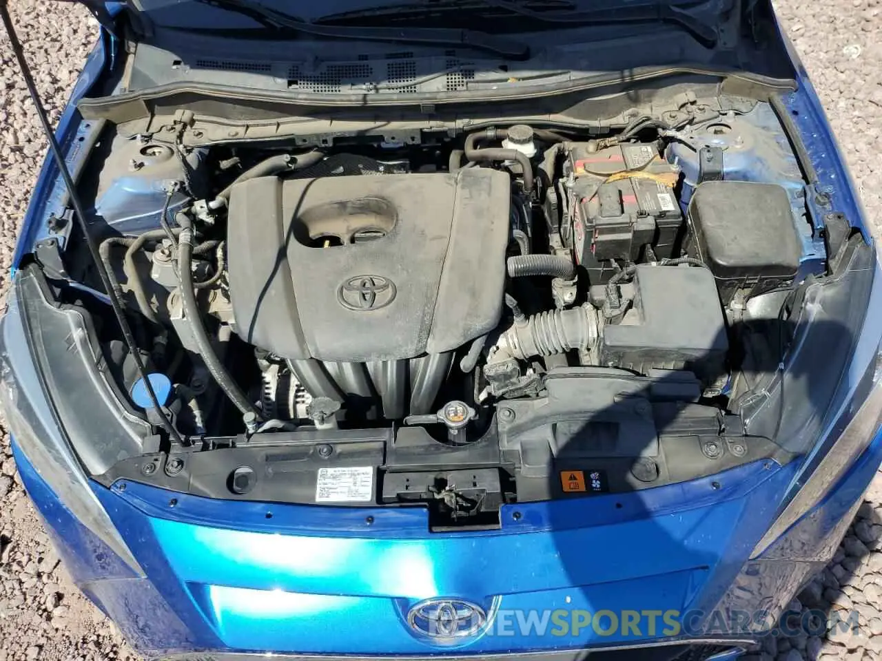 11 Photograph of a damaged car 3MYDLBYV4KY521740 TOYOTA YARIS 2019