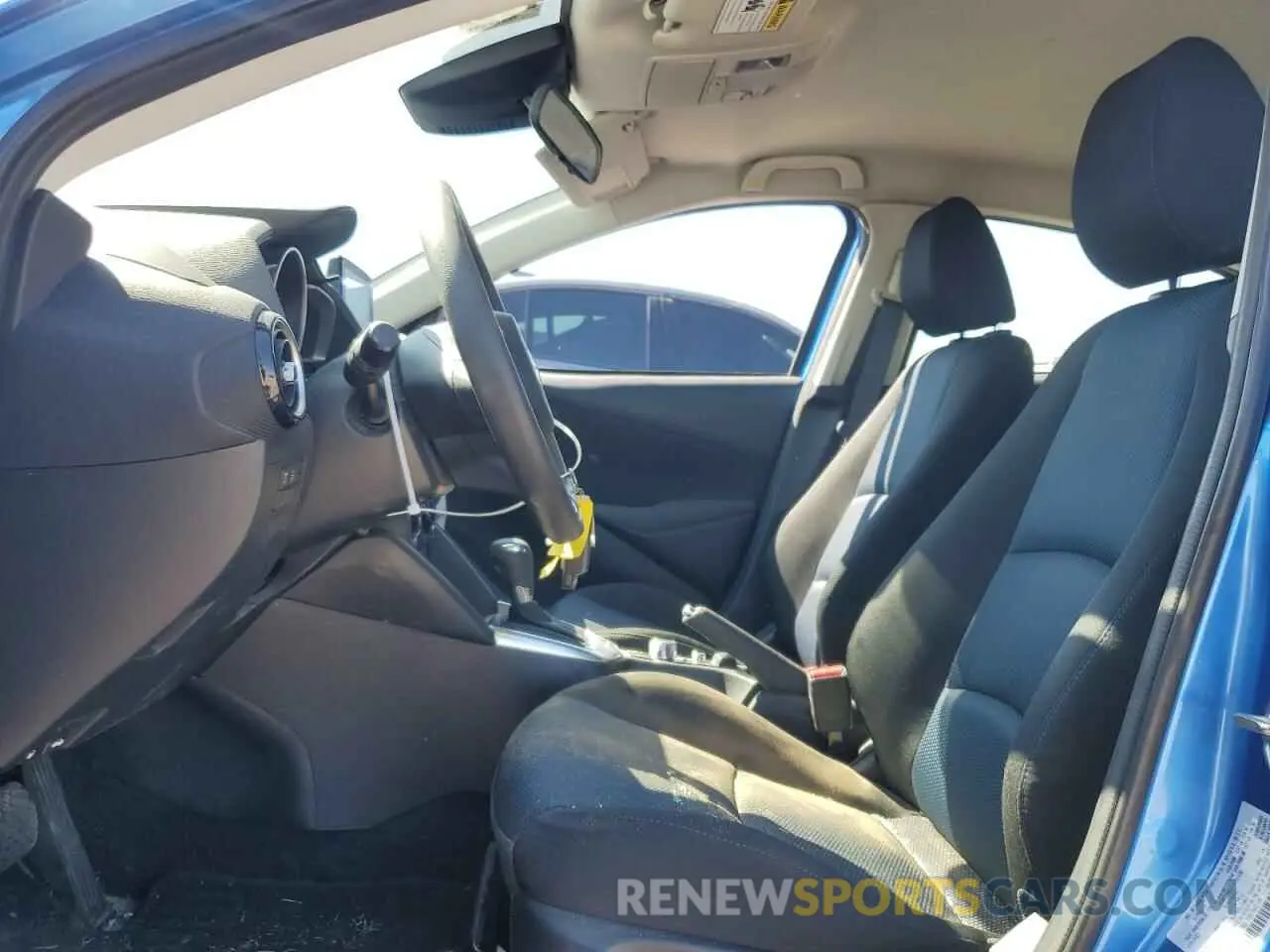 7 Photograph of a damaged car 3MYDLBYV4KY521740 TOYOTA YARIS 2019