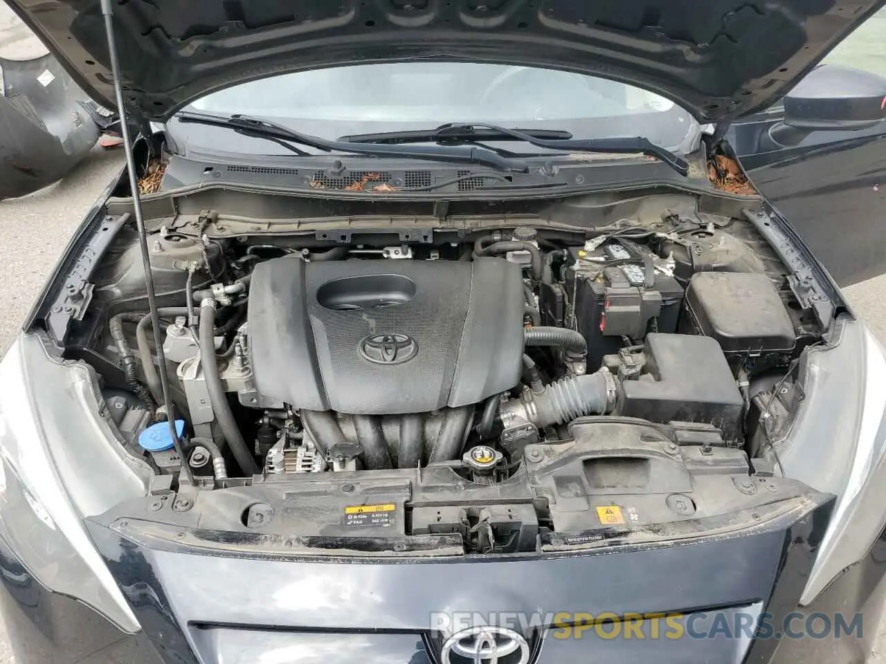 11 Photograph of a damaged car 3MYDLBYV4KY522001 TOYOTA YARIS 2019