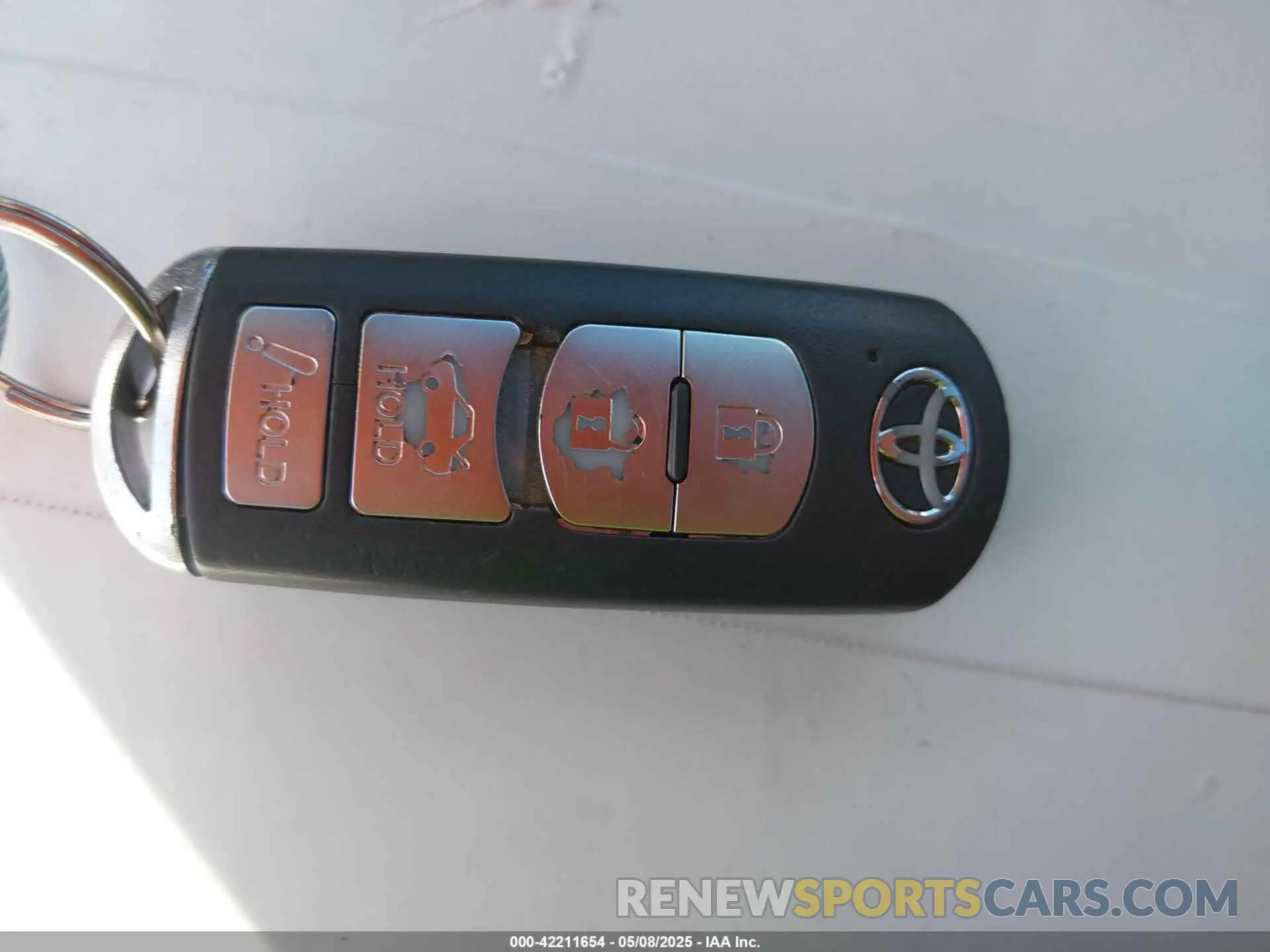 11 Photograph of a damaged car 3MYDLBYV4KY523780 TOYOTA YARIS 2019