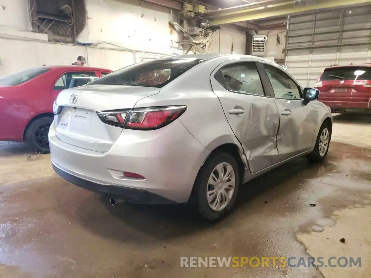 4 Photograph of a damaged car 3MYDLBYV4KY527795 TOYOTA YARIS 2019