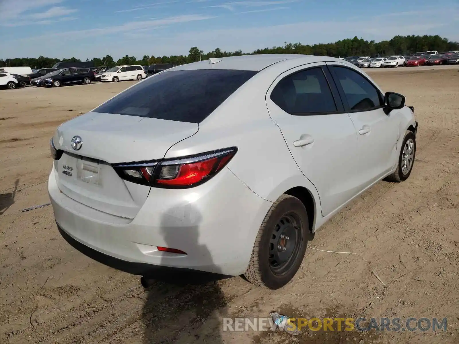 4 Photograph of a damaged car 3MYDLBYV5KY506941 TOYOTA YARIS 2019