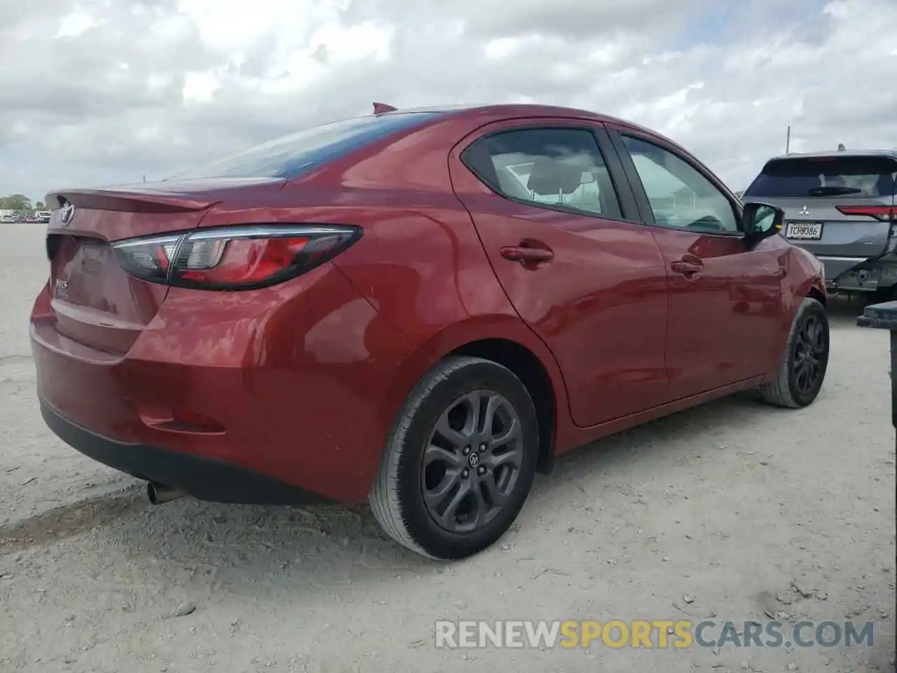 4 Photograph of a damaged car 3MYDLBYV5KY507149 TOYOTA YARIS 2019