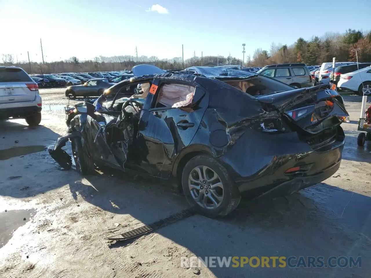2 Photograph of a damaged car 3MYDLBYV5KY511606 TOYOTA YARIS 2019