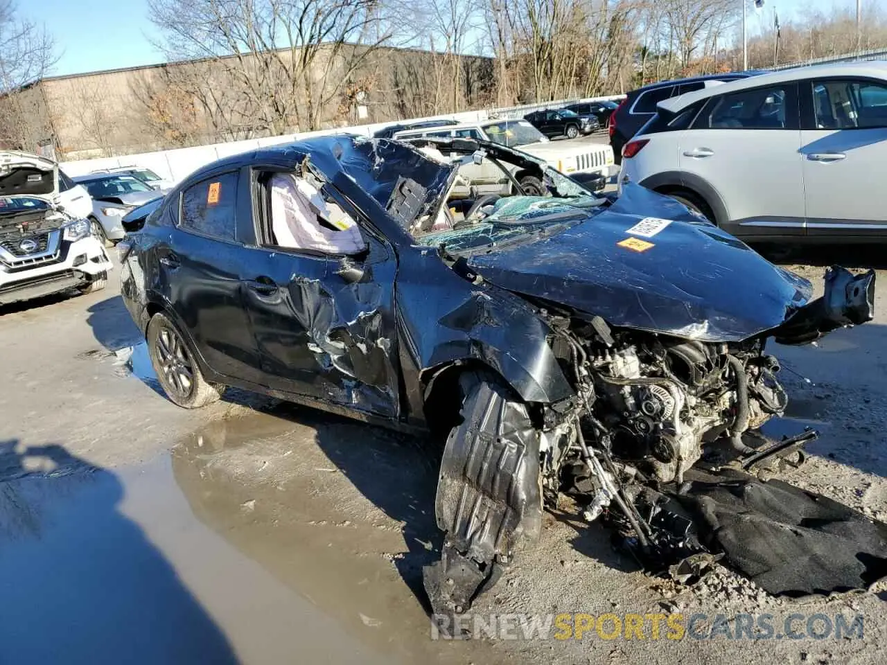 4 Photograph of a damaged car 3MYDLBYV5KY511606 TOYOTA YARIS 2019