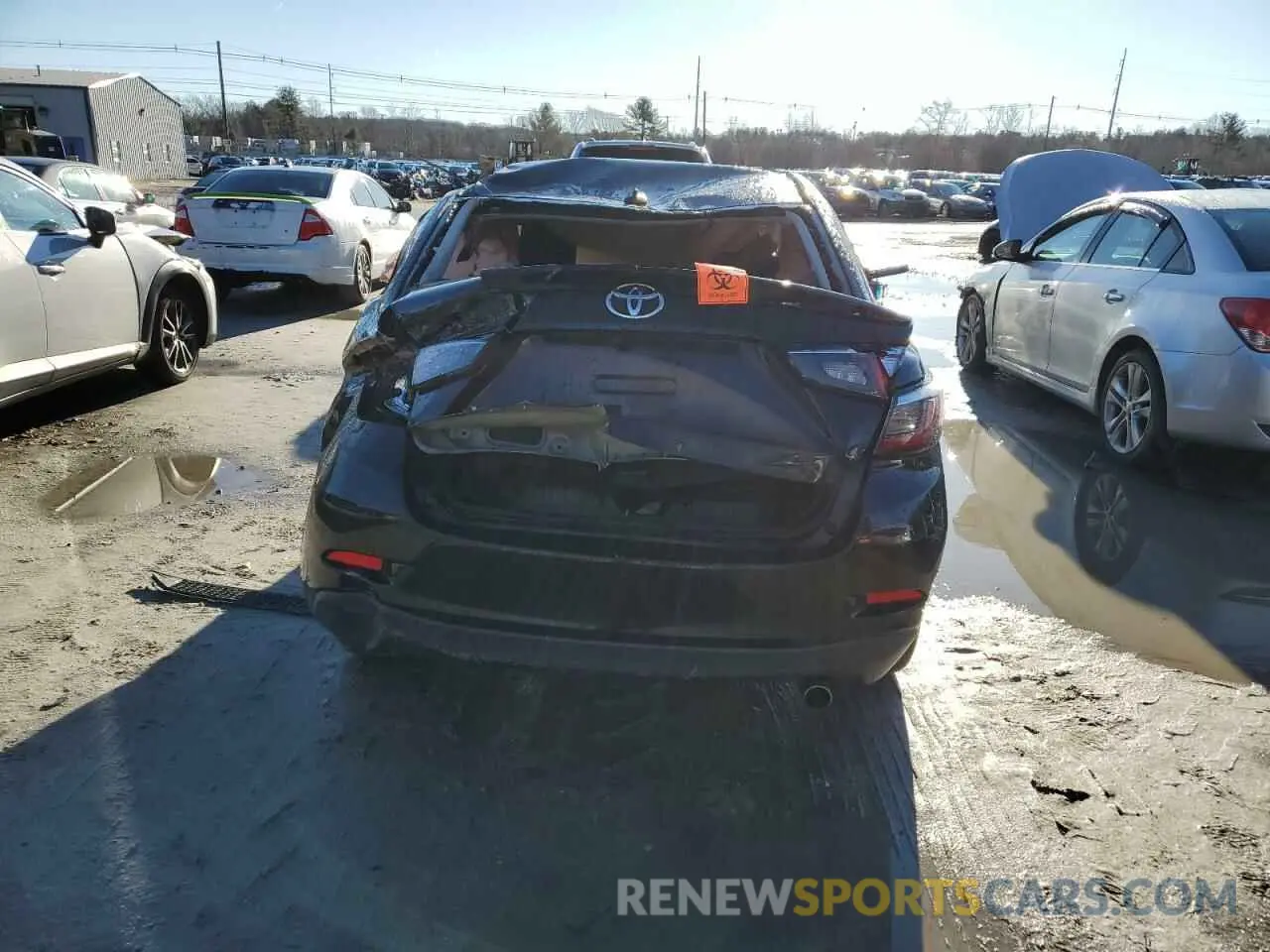 6 Photograph of a damaged car 3MYDLBYV5KY511606 TOYOTA YARIS 2019