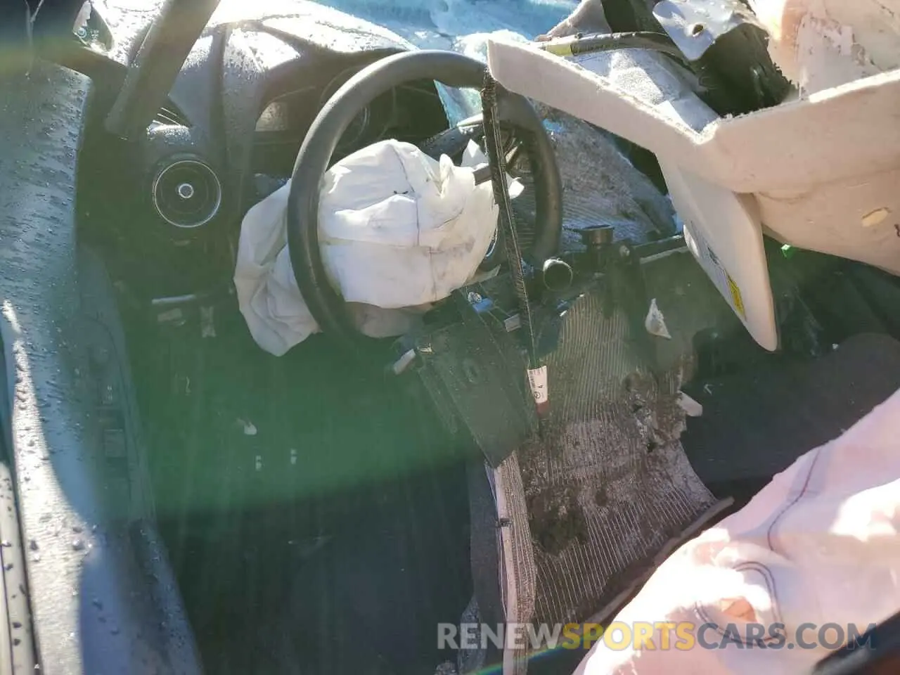 8 Photograph of a damaged car 3MYDLBYV5KY511606 TOYOTA YARIS 2019