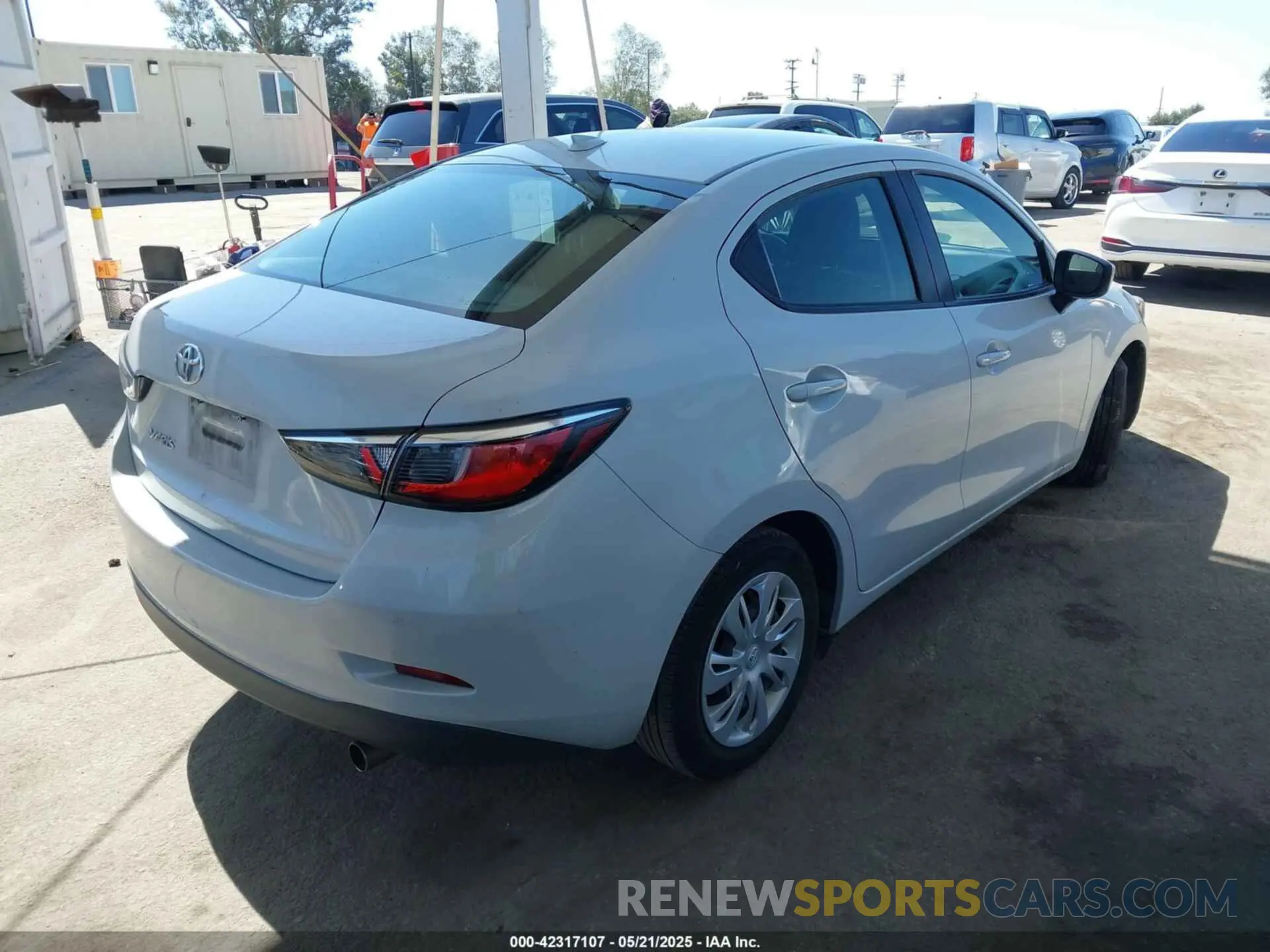 4 Photograph of a damaged car 3MYDLBYV5KY512111 TOYOTA YARIS 2019