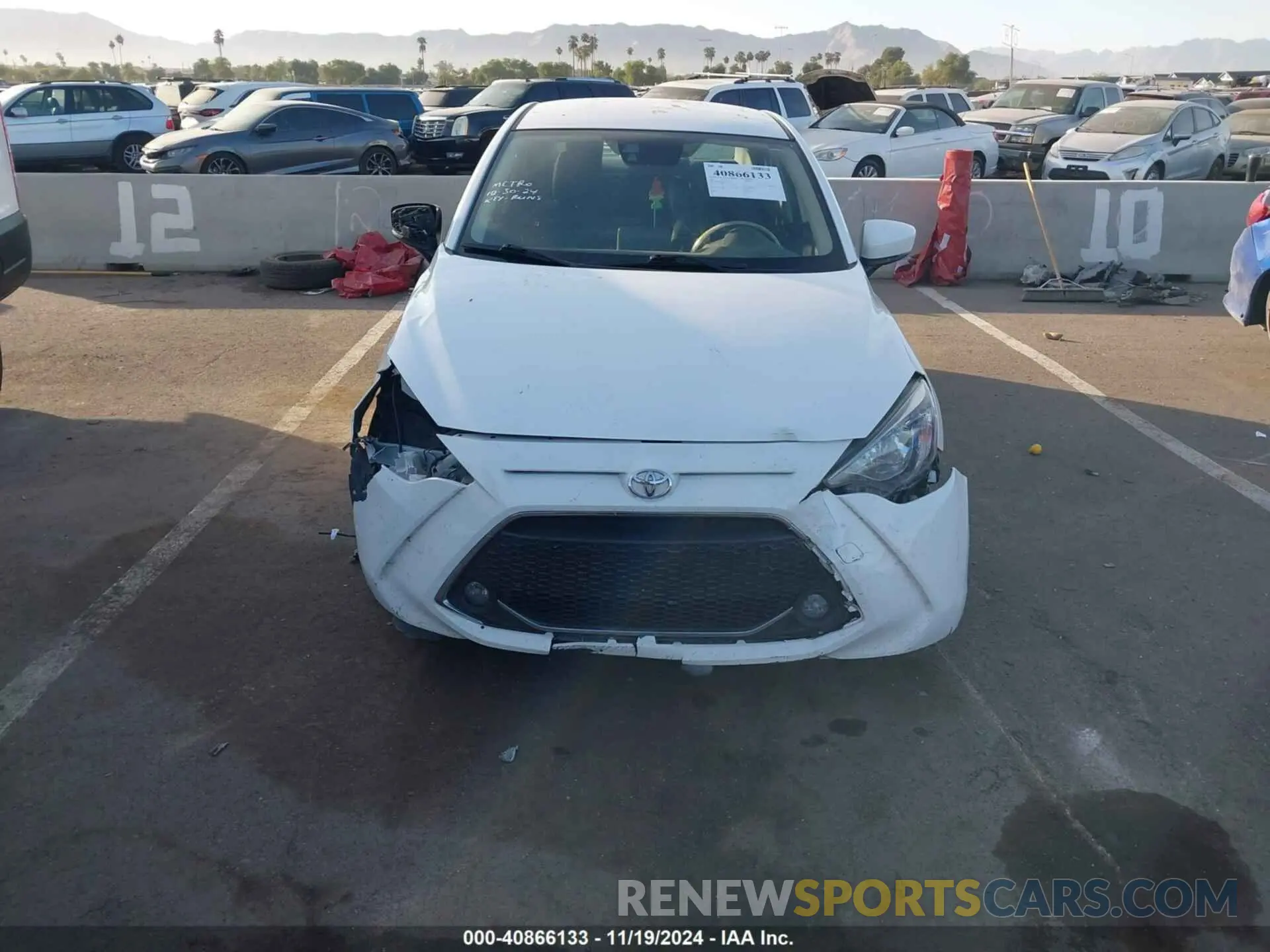 12 Photograph of a damaged car 3MYDLBYV5KY514294 TOYOTA YARIS 2019