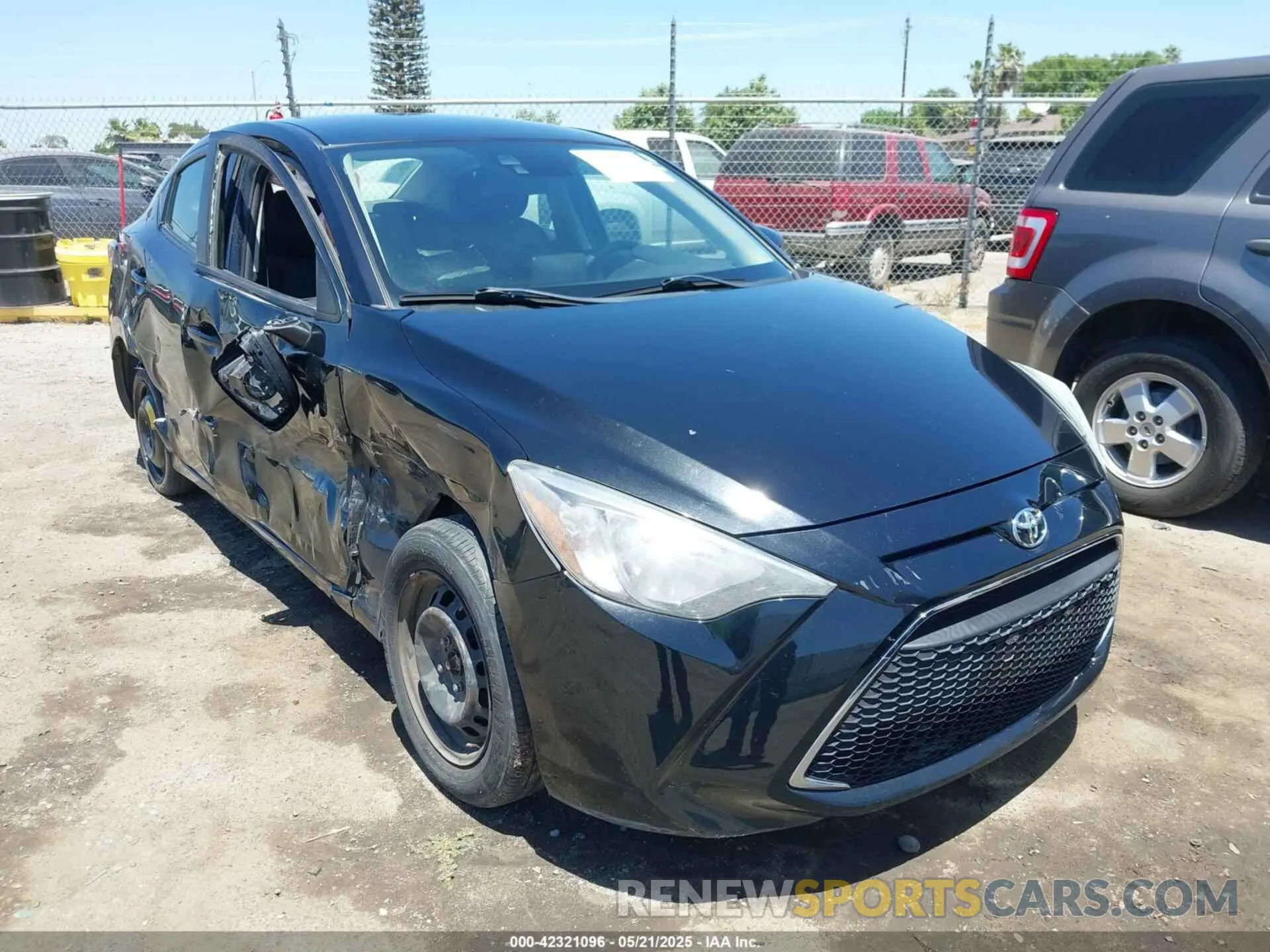 1 Photograph of a damaged car 3MYDLBYV5KY521066 TOYOTA YARIS 2019