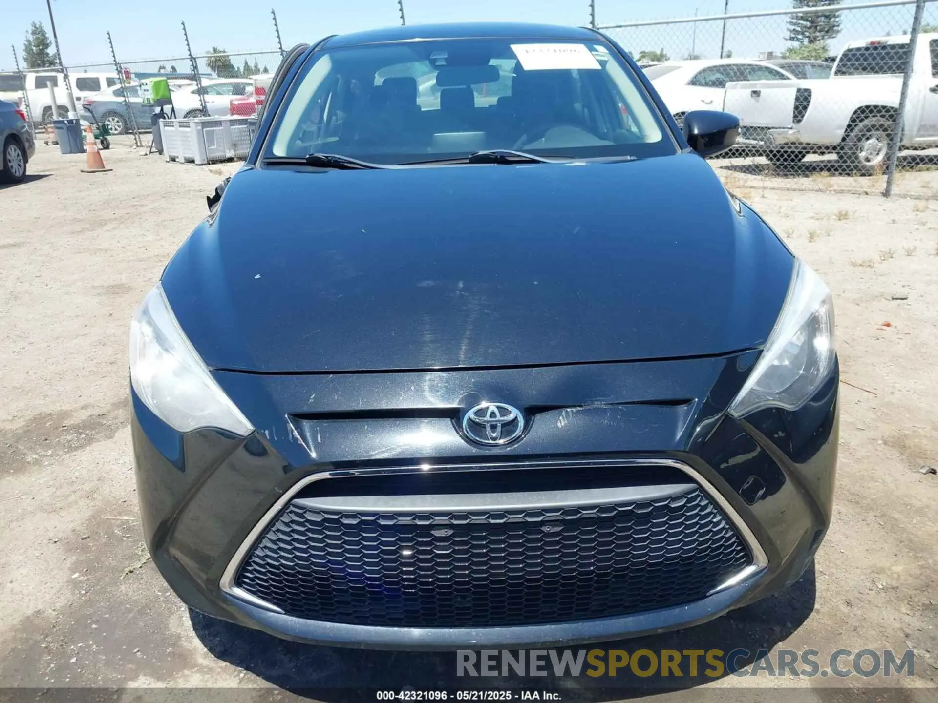 13 Photograph of a damaged car 3MYDLBYV5KY521066 TOYOTA YARIS 2019