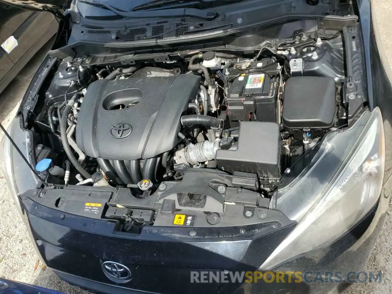 11 Photograph of a damaged car 3MYDLBYV5KY521567 TOYOTA YARIS 2019