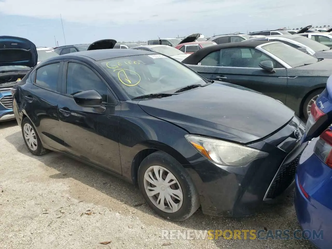 4 Photograph of a damaged car 3MYDLBYV5KY521567 TOYOTA YARIS 2019