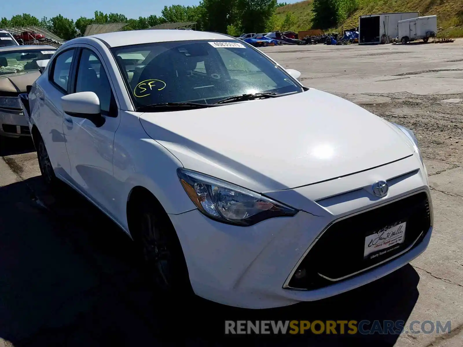 1 Photograph of a damaged car 3MYDLBYV5KY521603 TOYOTA YARIS 2019