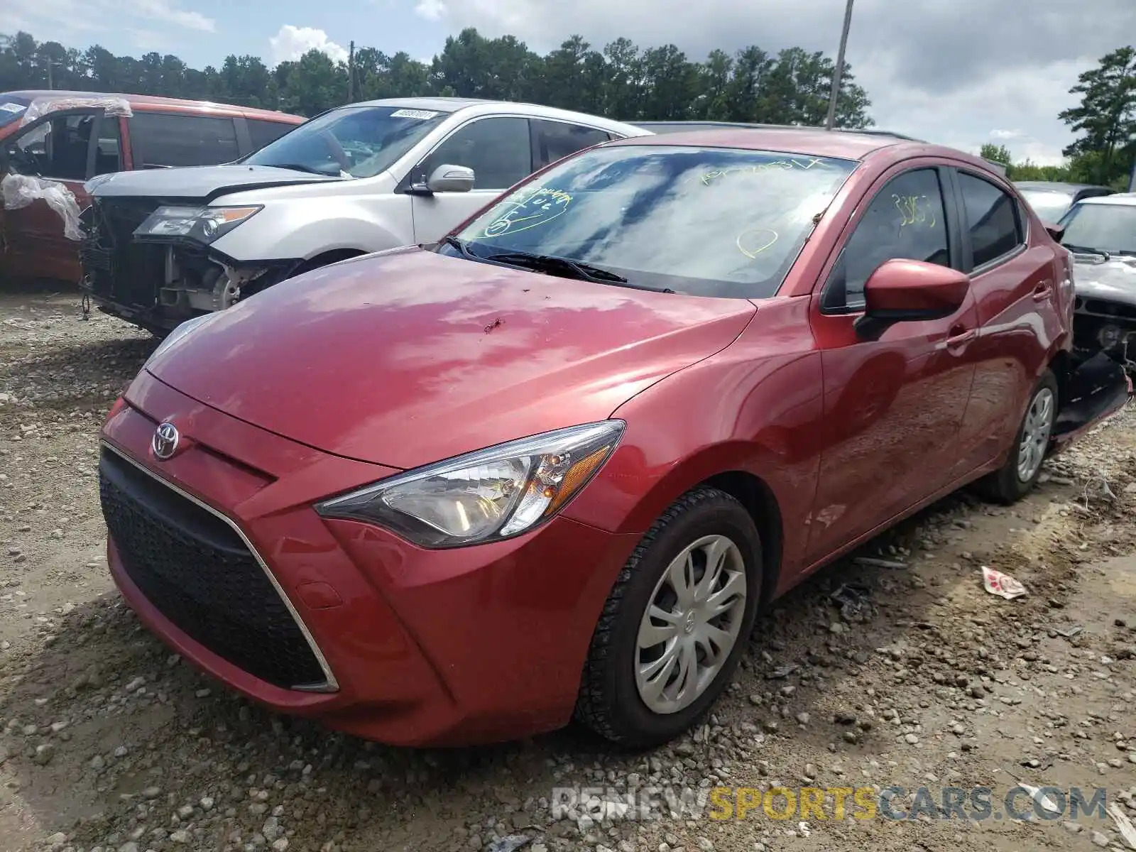 2 Photograph of a damaged car 3MYDLBYV5KY526512 TOYOTA YARIS 2019