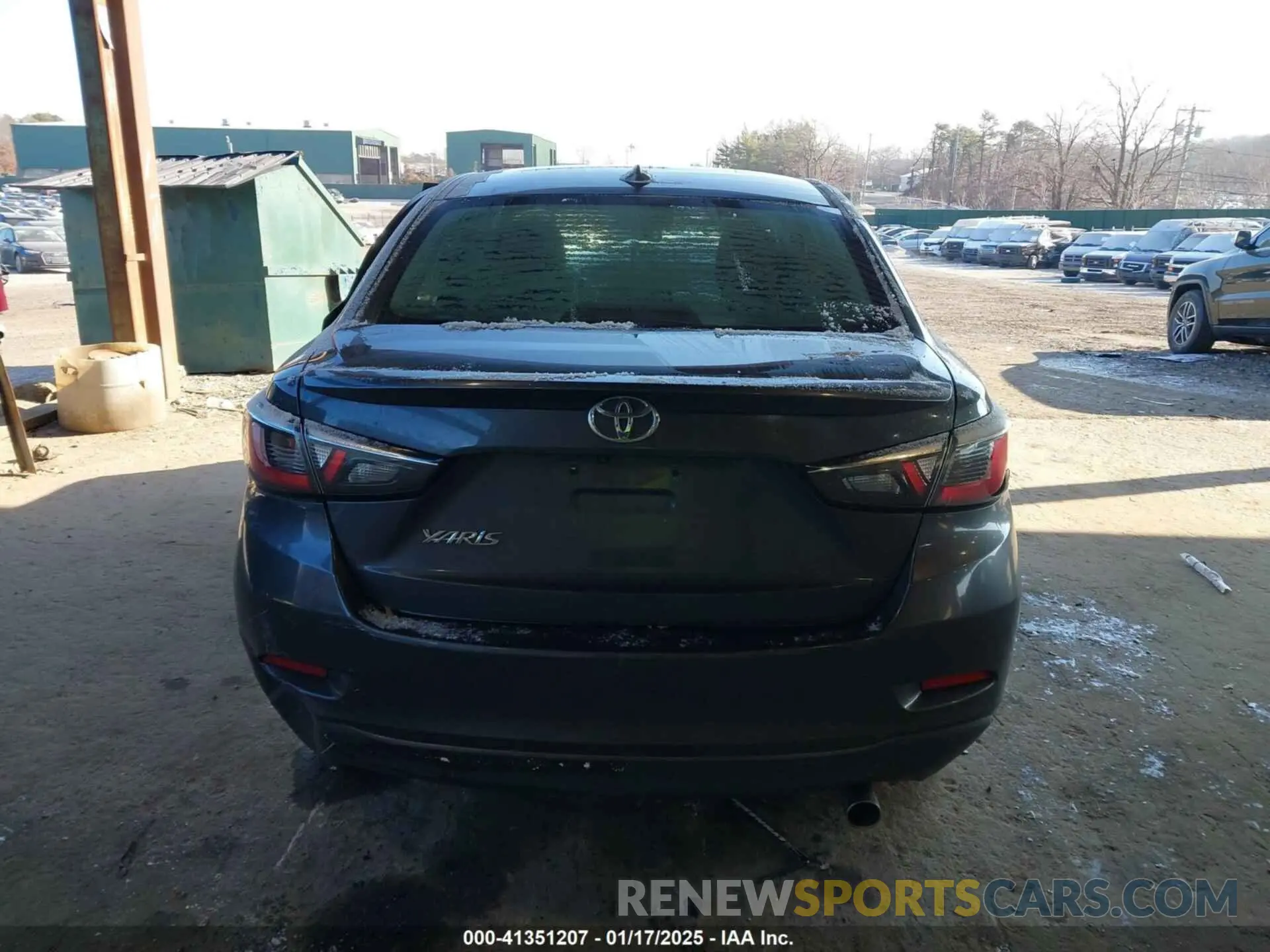 16 Photograph of a damaged car 3MYDLBYV5KY526946 TOYOTA YARIS 2019