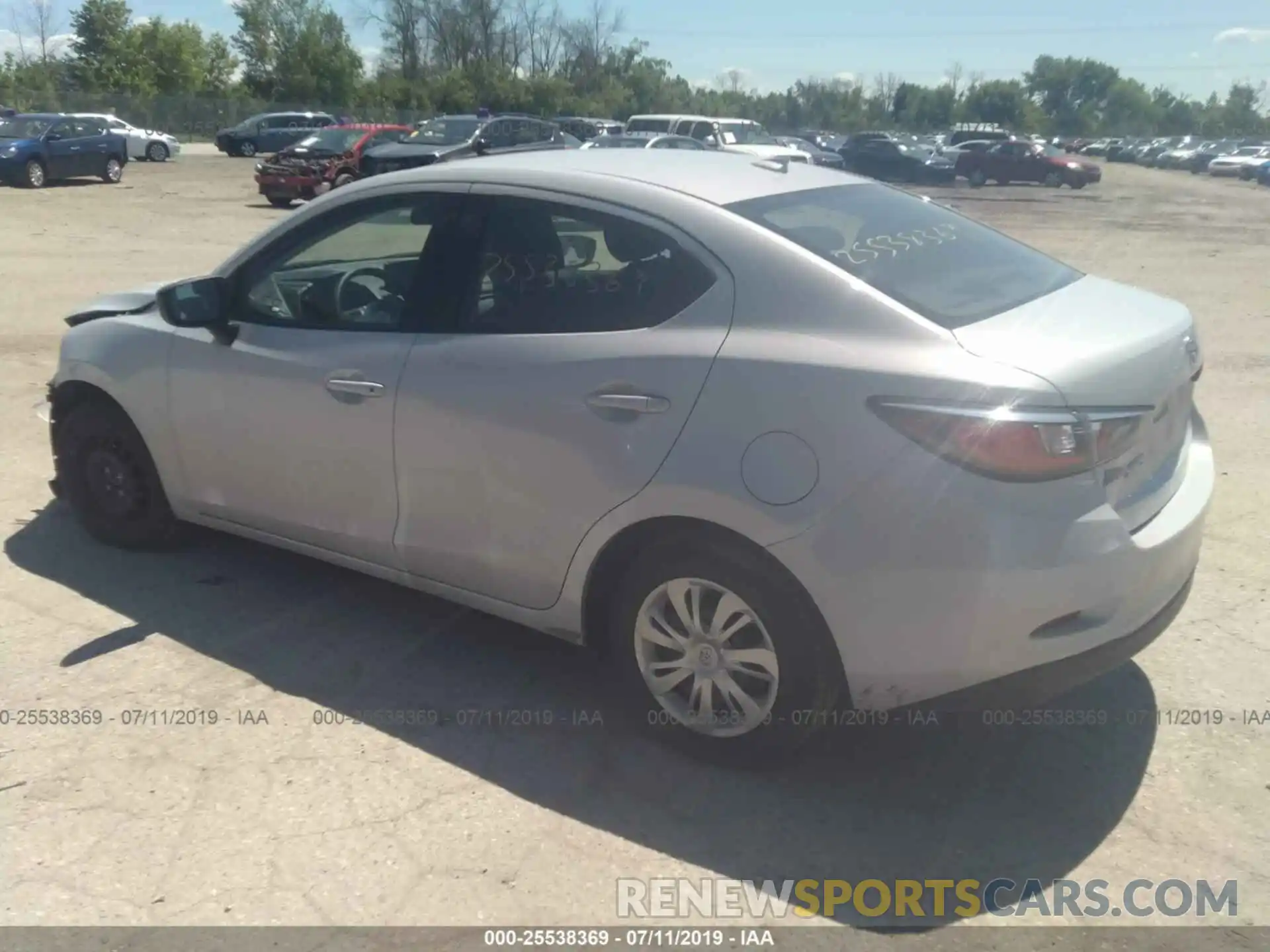 3 Photograph of a damaged car 3MYDLBYV6KY500114 TOYOTA YARIS 2019