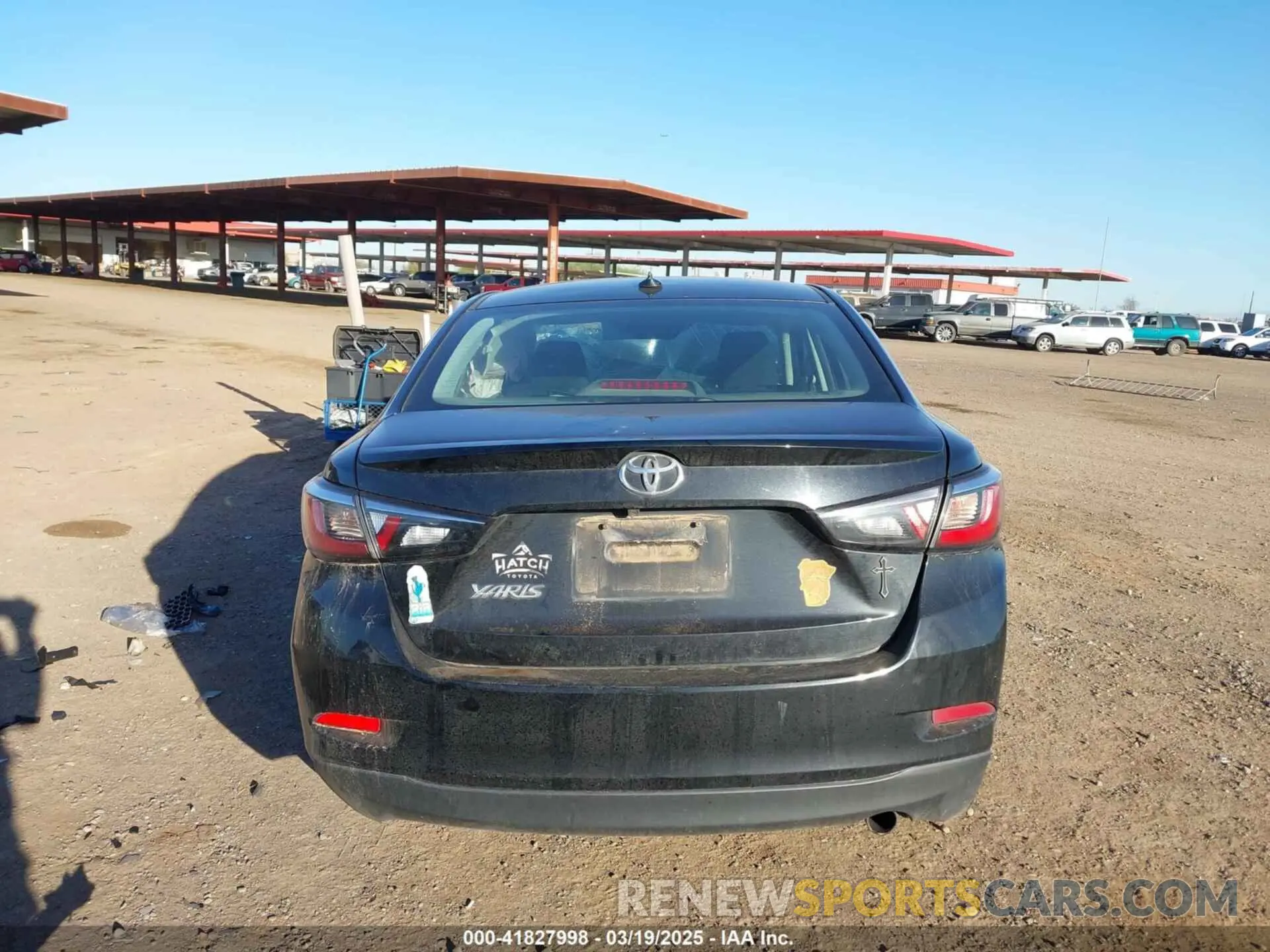 15 Photograph of a damaged car 3MYDLBYV6KY507094 TOYOTA YARIS 2019