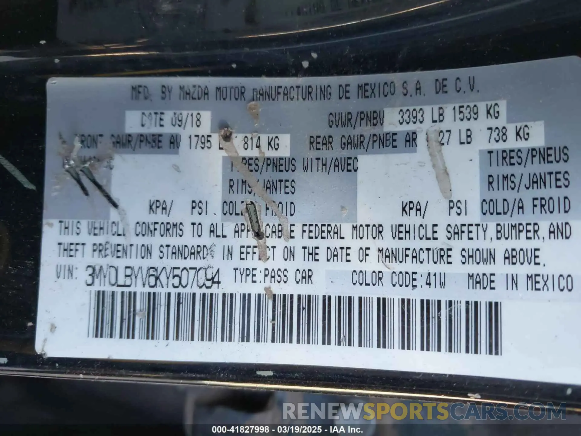 9 Photograph of a damaged car 3MYDLBYV6KY507094 TOYOTA YARIS 2019