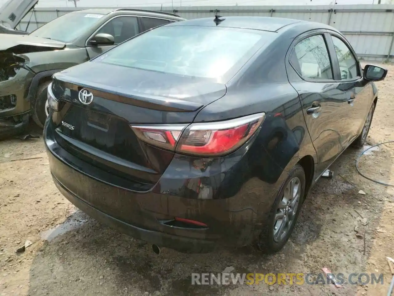 4 Photograph of a damaged car 3MYDLBYV6KY511551 TOYOTA YARIS 2019