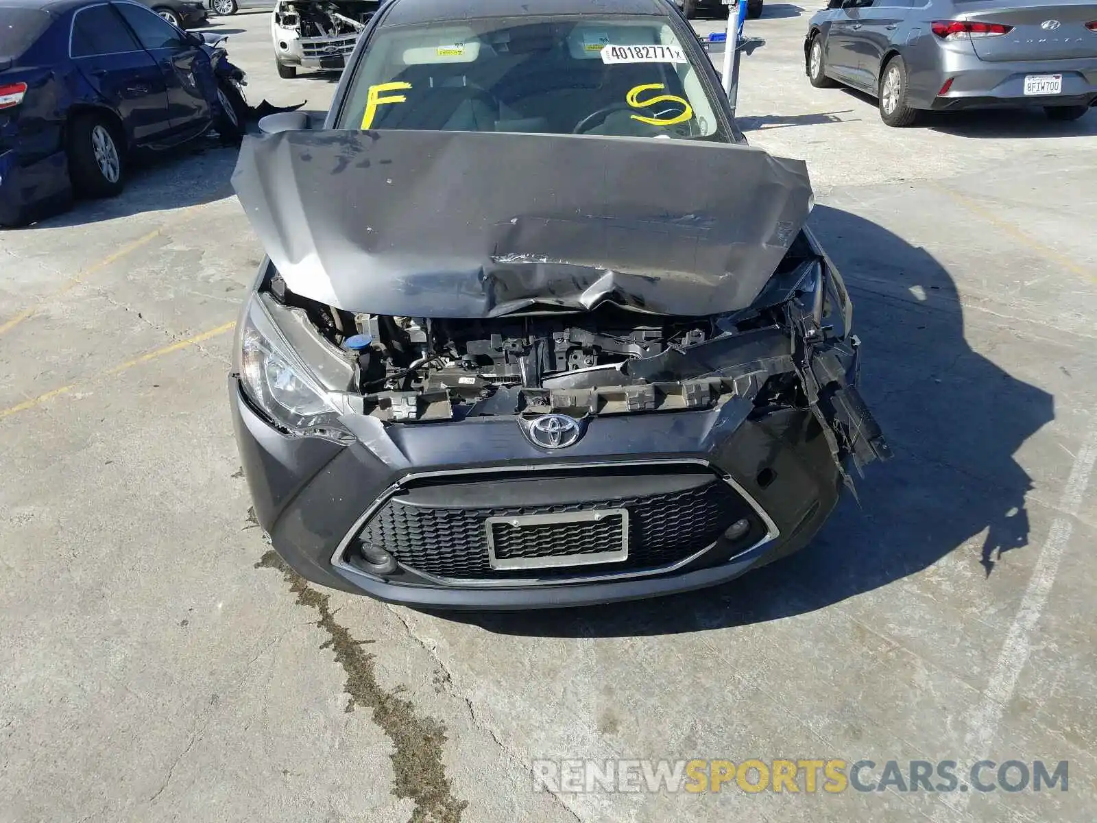 9 Photograph of a damaged car 3MYDLBYV6KY514255 TOYOTA YARIS 2019