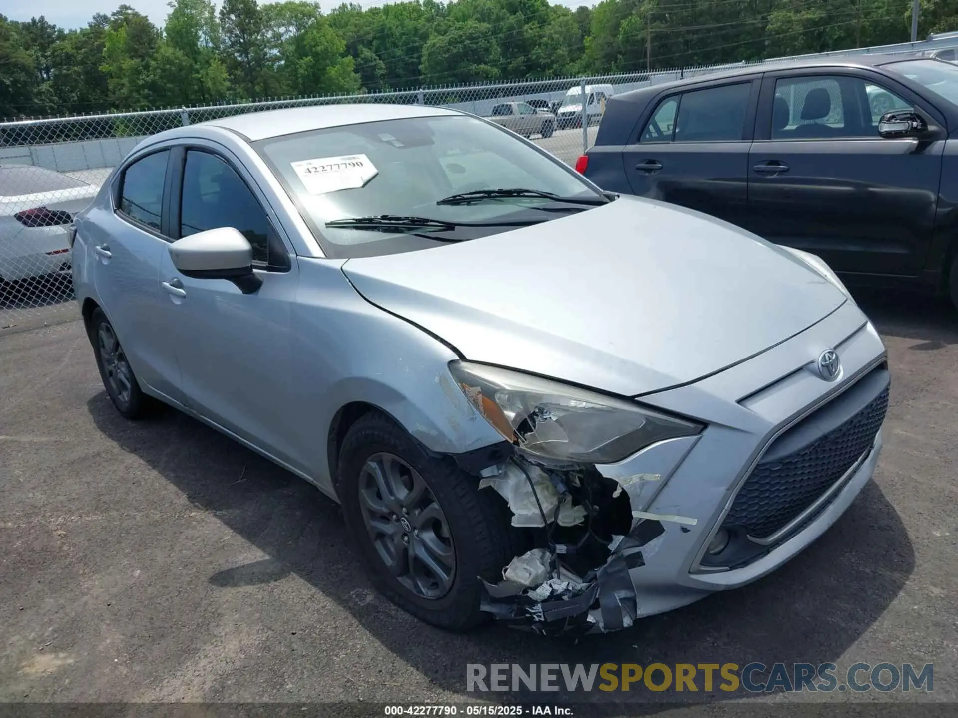 1 Photograph of a damaged car 3MYDLBYV6KY516605 TOYOTA YARIS 2019