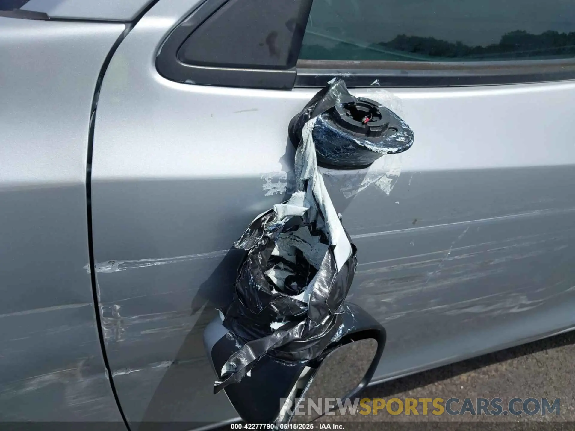 17 Photograph of a damaged car 3MYDLBYV6KY516605 TOYOTA YARIS 2019