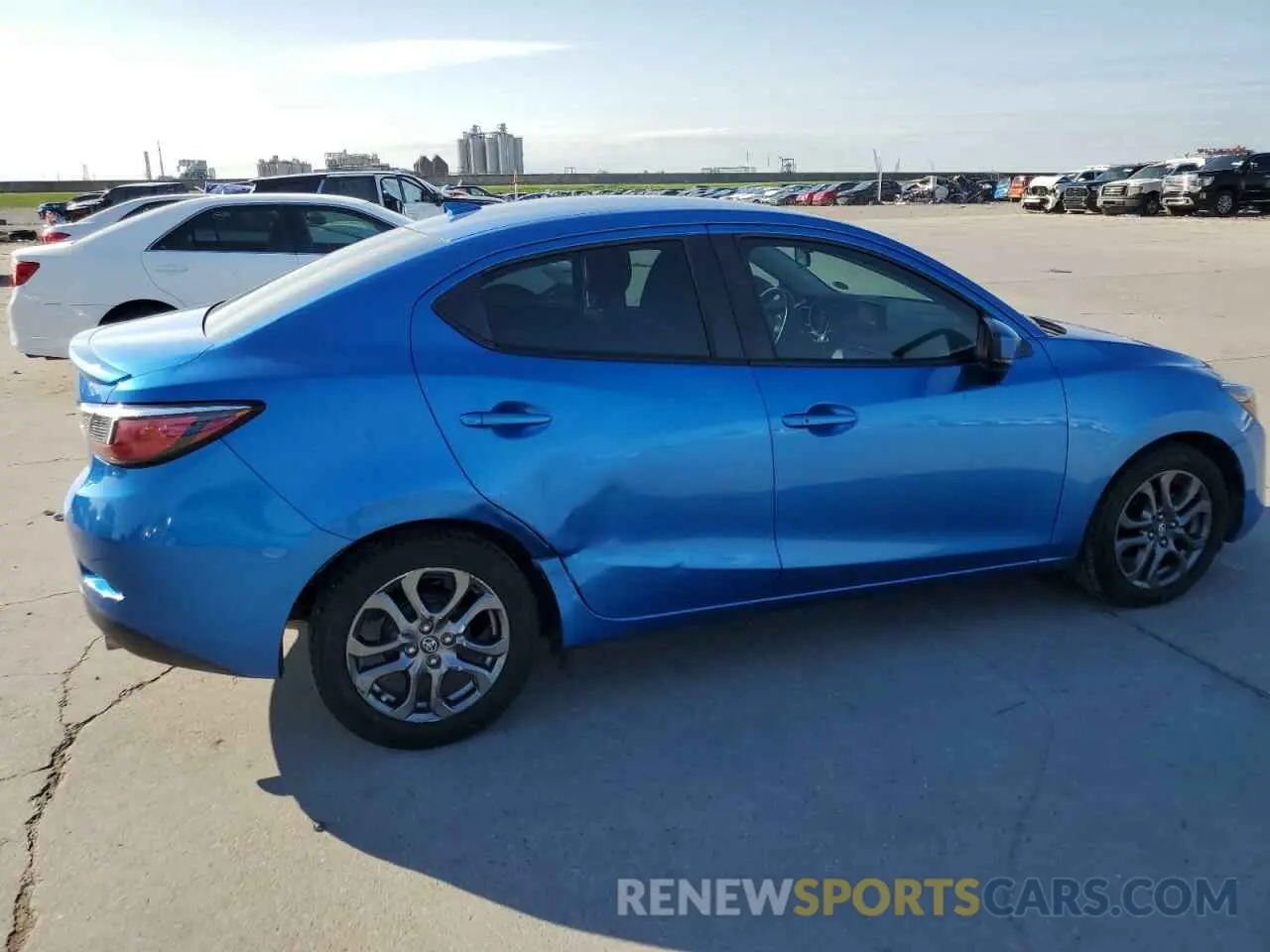 3 Photograph of a damaged car 3MYDLBYV6KY521903 TOYOTA YARIS 2019