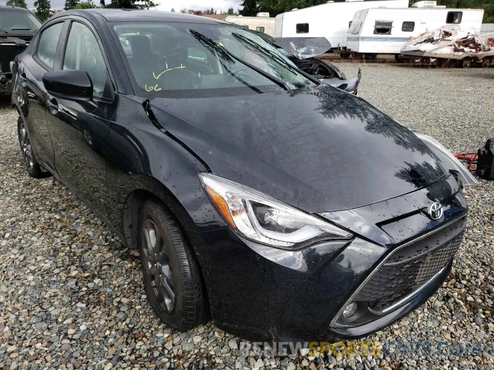 1 Photograph of a damaged car 3MYDLBYV6KY522114 TOYOTA YARIS 2019