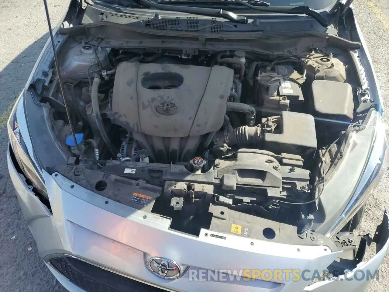 12 Photograph of a damaged car 3MYDLBYV6KY524803 TOYOTA YARIS 2019