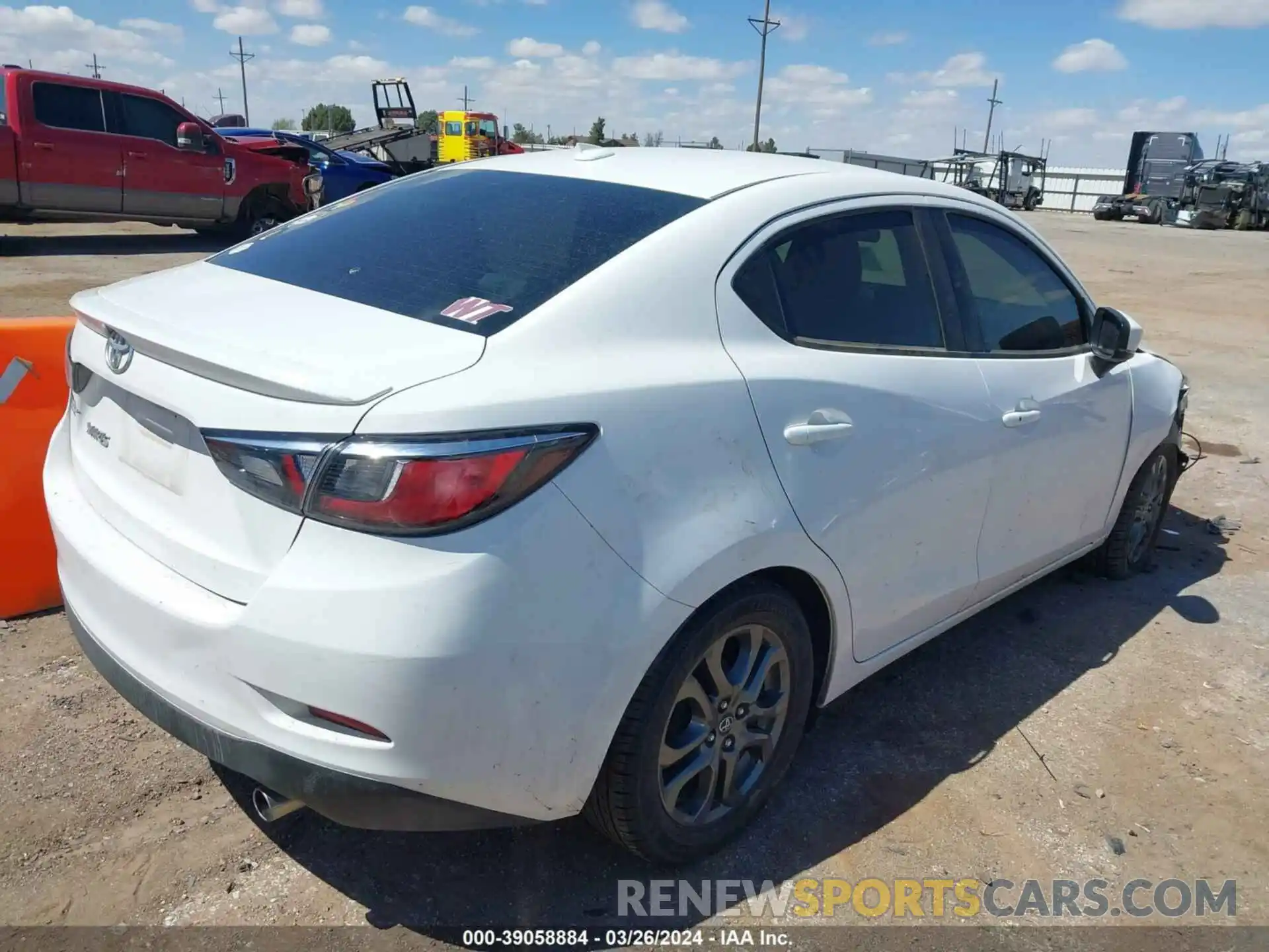 4 Photograph of a damaged car 3MYDLBYV6KY525420 TOYOTA YARIS 2019