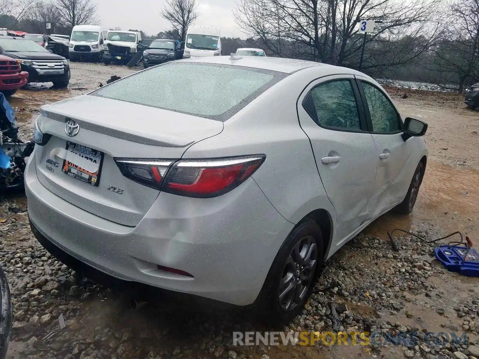 4 Photograph of a damaged car 3MYDLBYV7KY500638 TOYOTA YARIS 2019