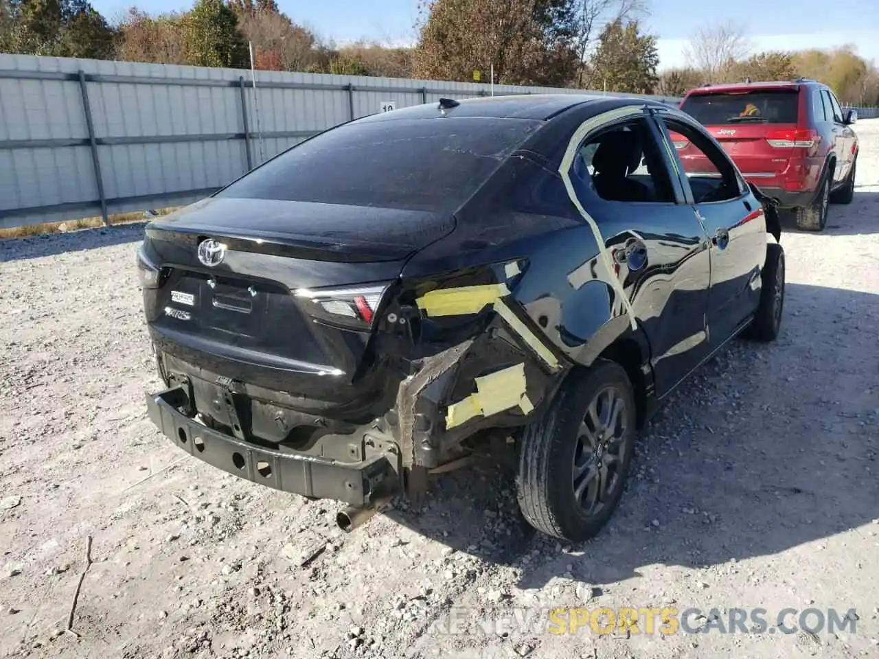 4 Photograph of a damaged car 3MYDLBYV7KY504916 TOYOTA YARIS 2019