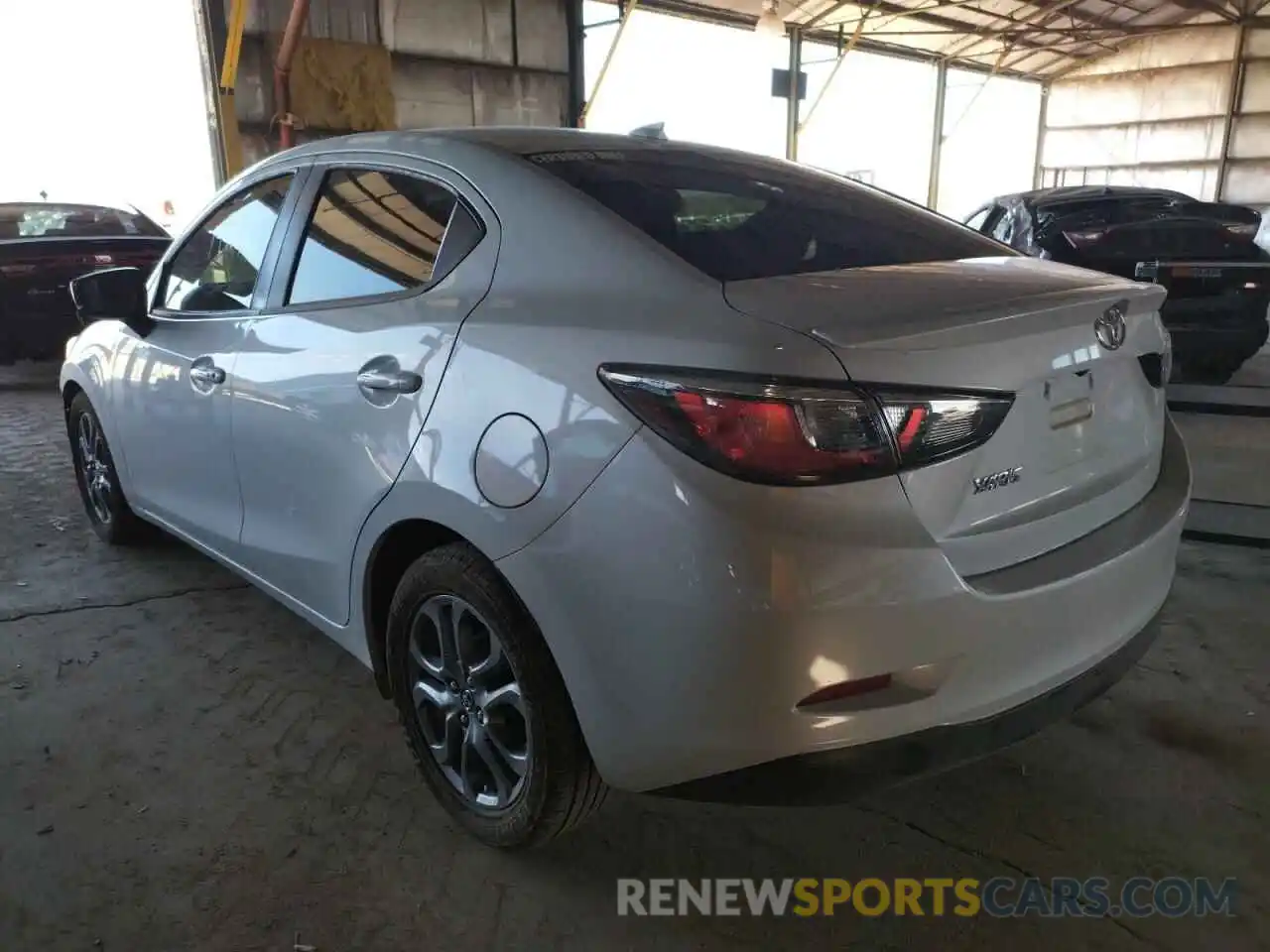 3 Photograph of a damaged car 3MYDLBYV7KY507105 TOYOTA YARIS 2019