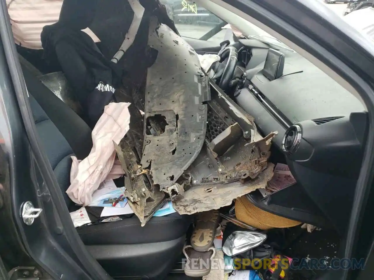 5 Photograph of a damaged car 3MYDLBYV7KY507394 TOYOTA YARIS 2019