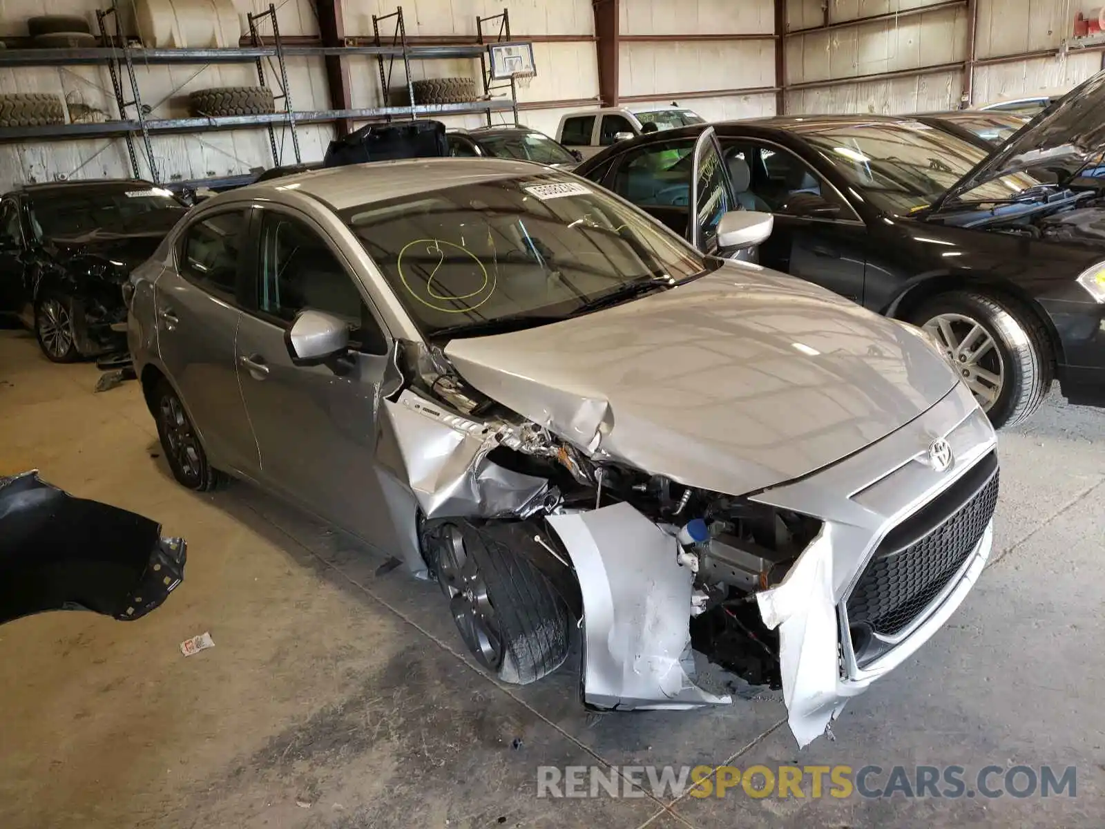 1 Photograph of a damaged car 3MYDLBYV7KY512367 TOYOTA YARIS 2019