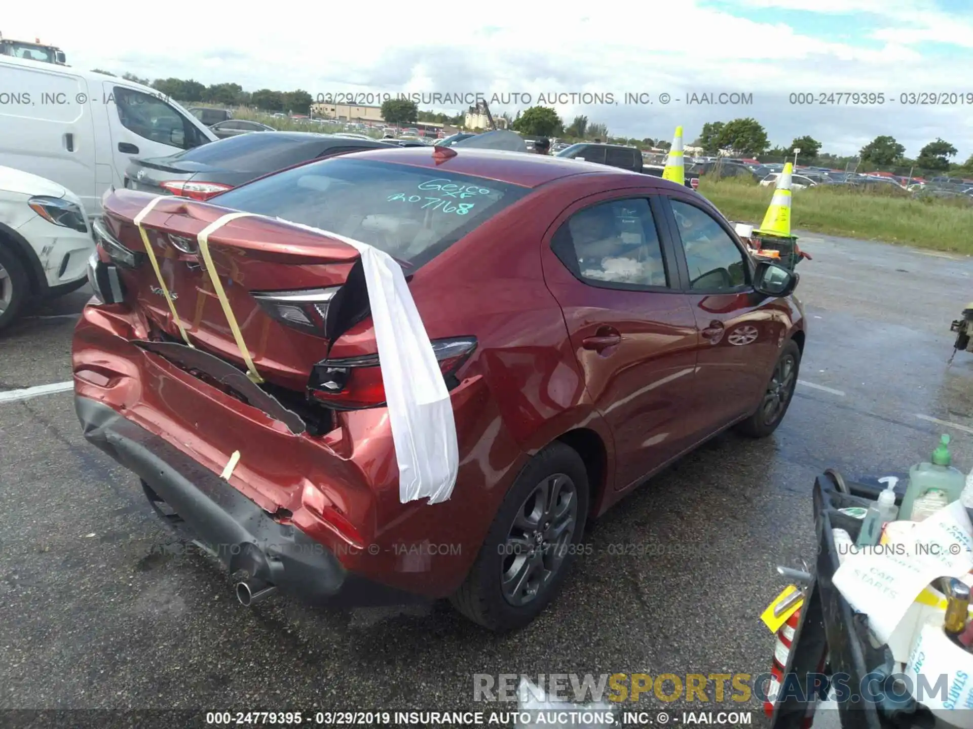 4 Photograph of a damaged car 3MYDLBYV7KY515298 TOYOTA YARIS 2019