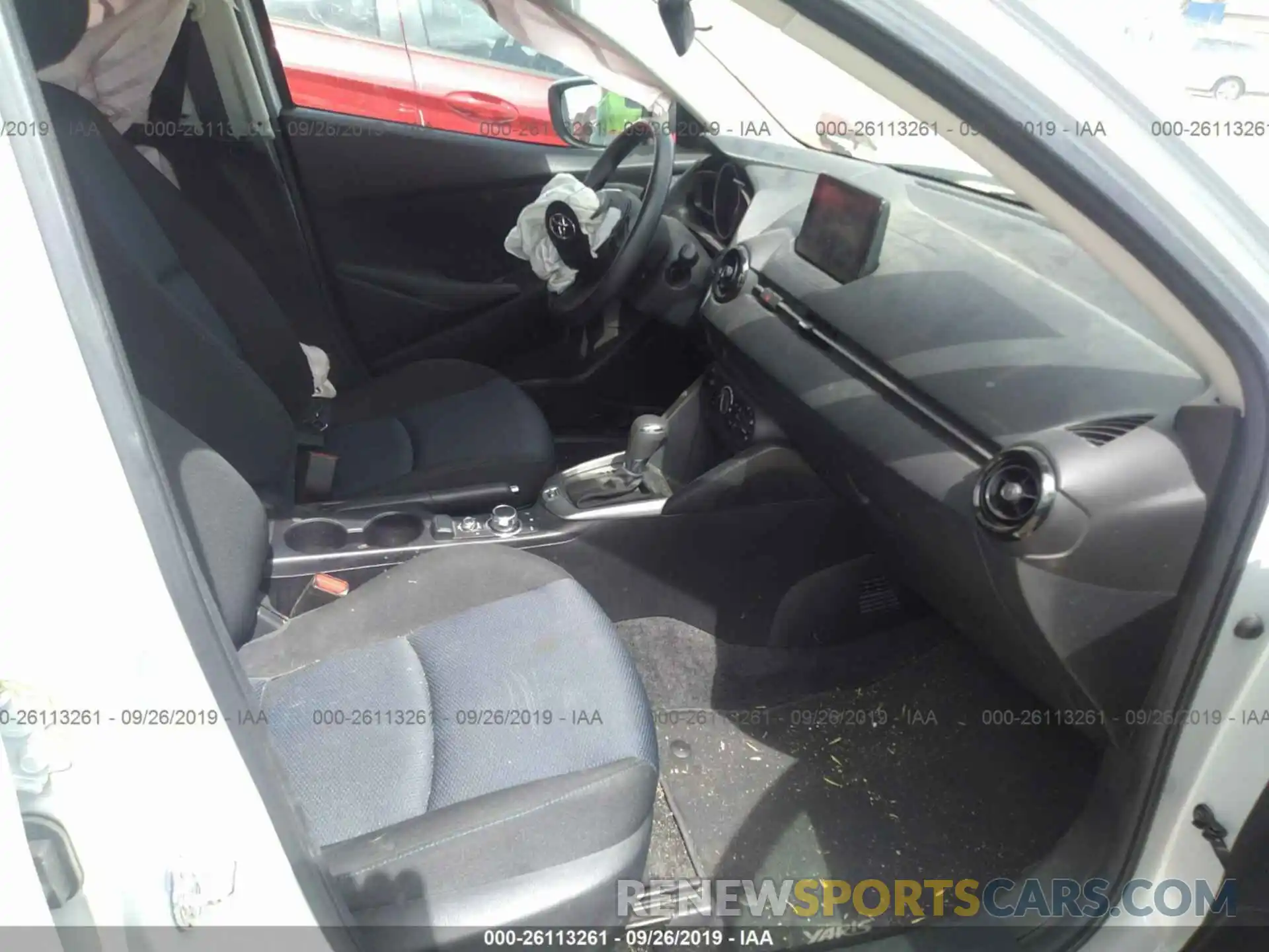 5 Photograph of a damaged car 3MYDLBYV7KY515415 TOYOTA YARIS 2019