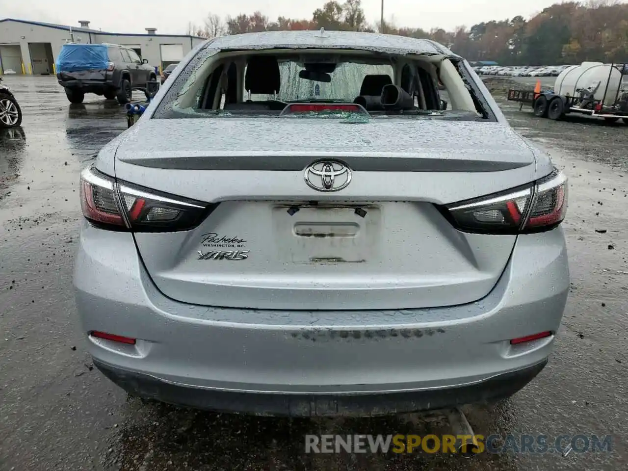 6 Photograph of a damaged car 3MYDLBYV7KY516998 TOYOTA YARIS 2019