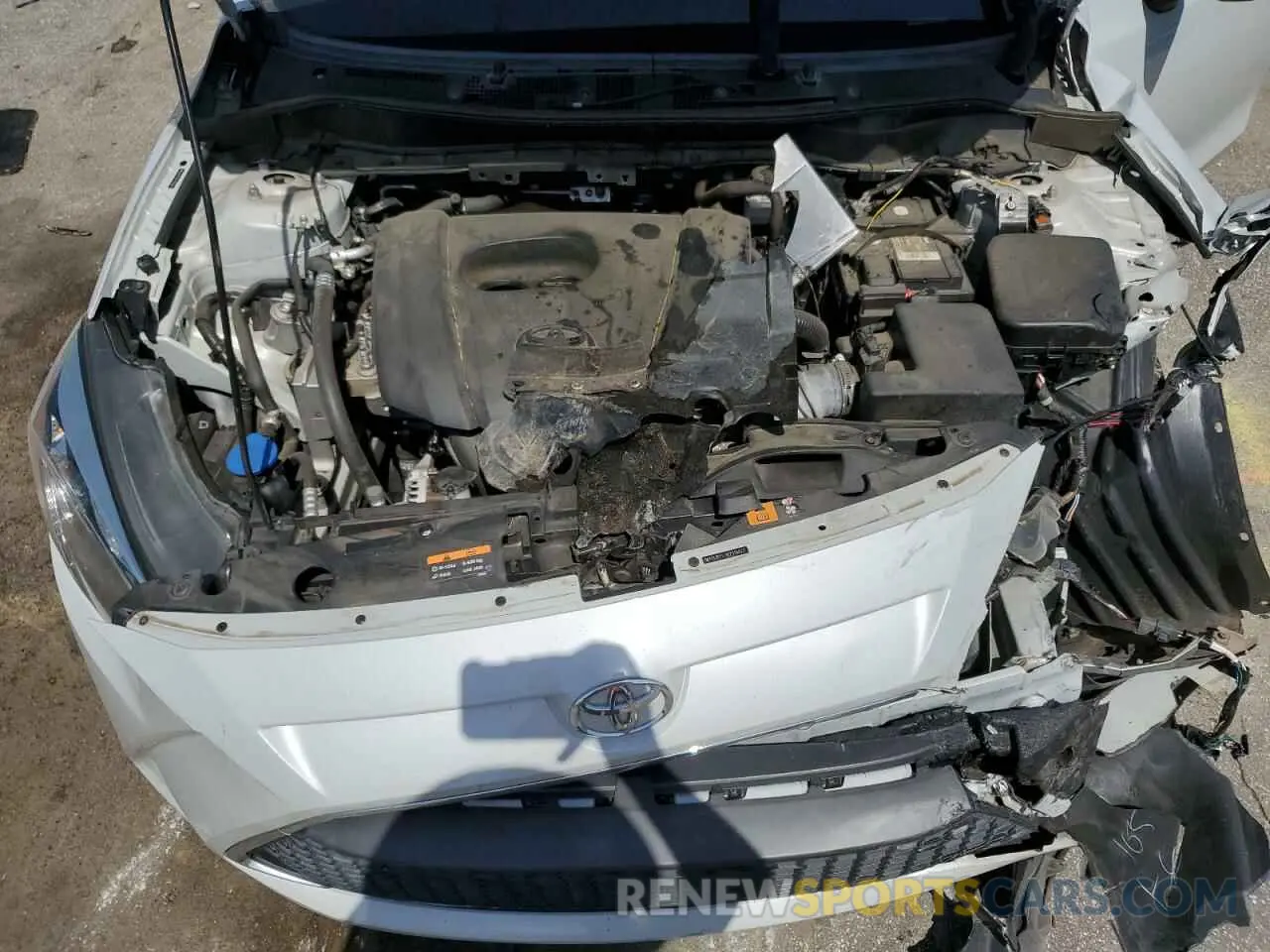 11 Photograph of a damaged car 3MYDLBYV7KY519027 TOYOTA YARIS 2019