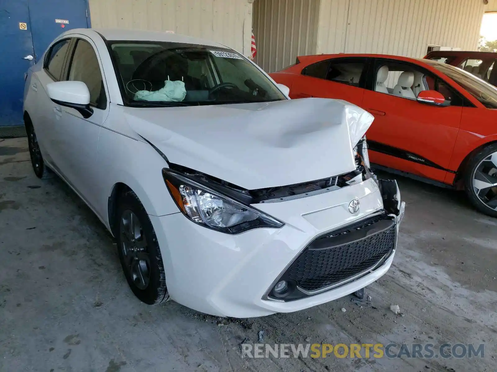 1 Photograph of a damaged car 3MYDLBYV7KY521375 TOYOTA YARIS 2019