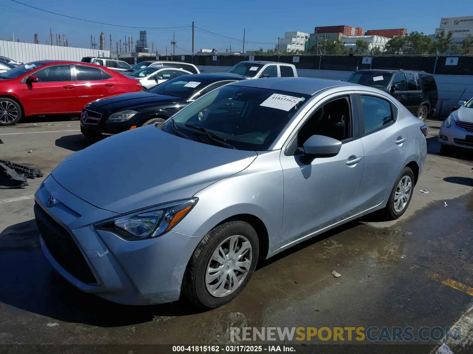 2 Photograph of a damaged car 3MYDLBYV7KY525880 TOYOTA YARIS 2019