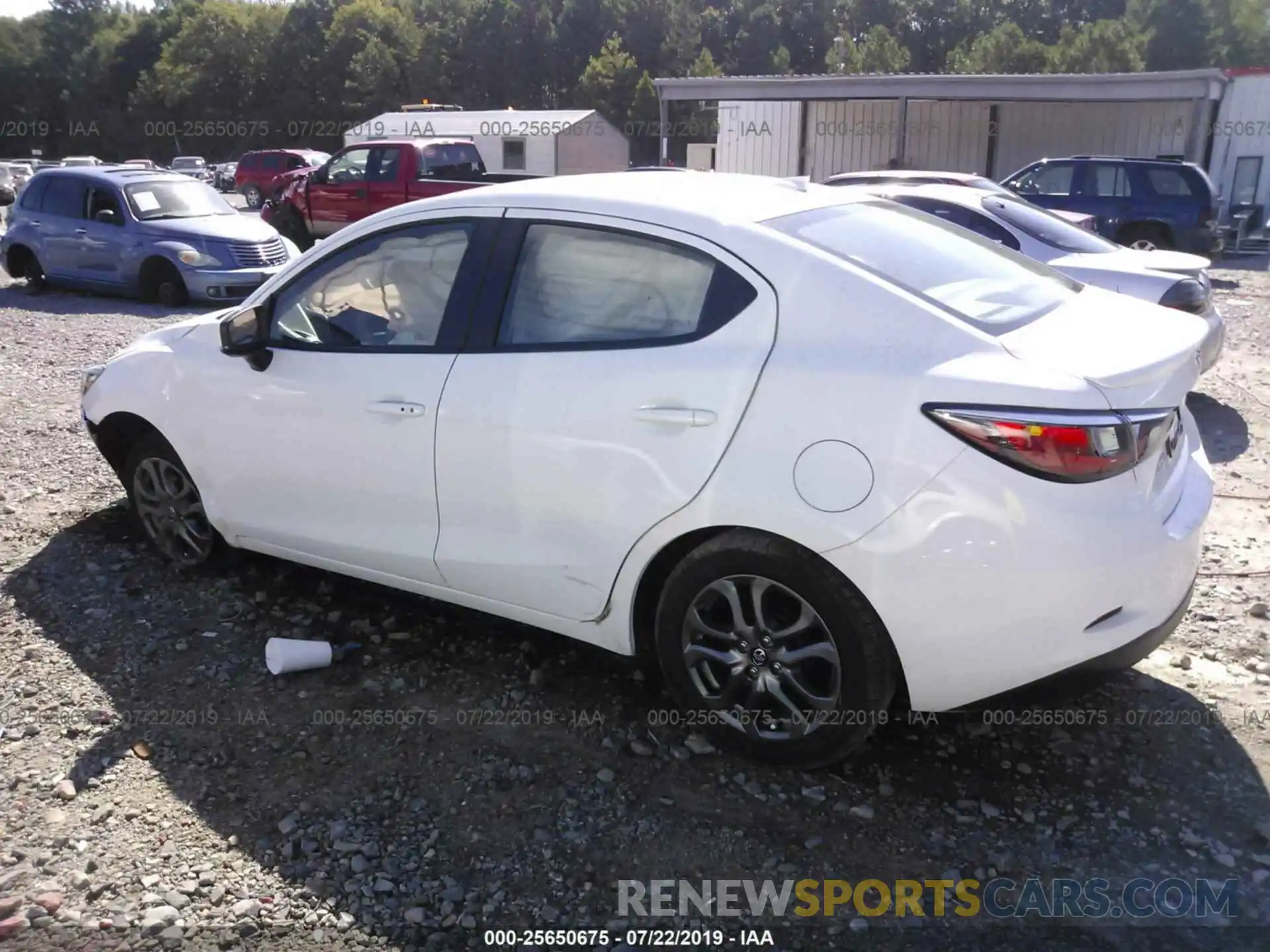 3 Photograph of a damaged car 3MYDLBYV8KY501684 TOYOTA YARIS 2019