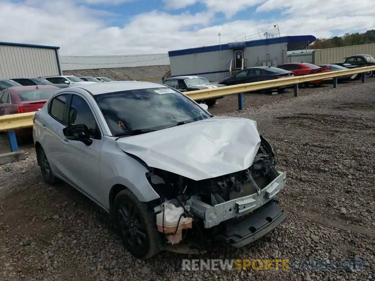 1 Photograph of a damaged car 3MYDLBYV8KY506531 TOYOTA YARIS 2019